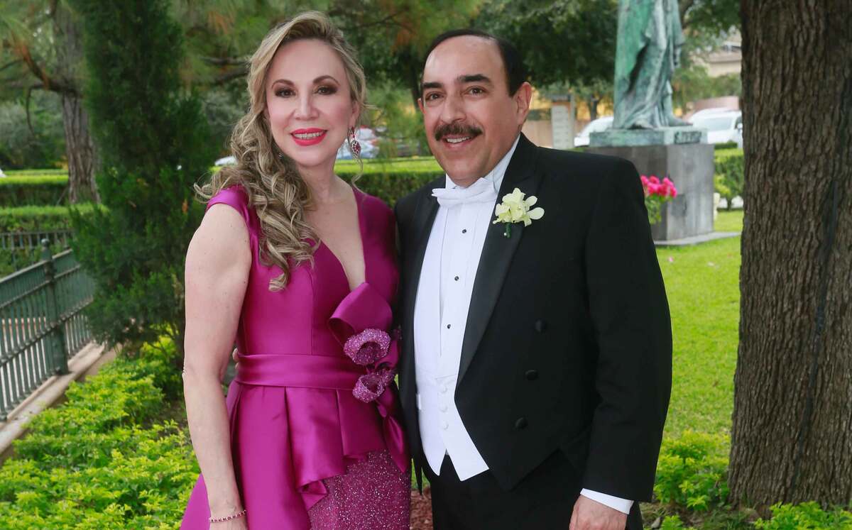 Papás del novio. Sonia garza de Ocampo y Jorge Ocampo