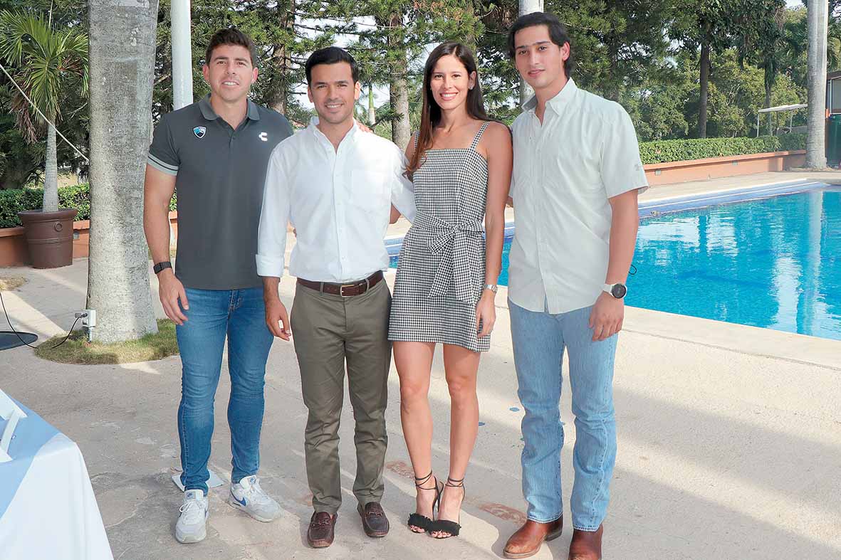 Marcelo Cazaubon, José Luengas, Lorena Andrade y Carlos Andrade / Foto: Dennis Hernández