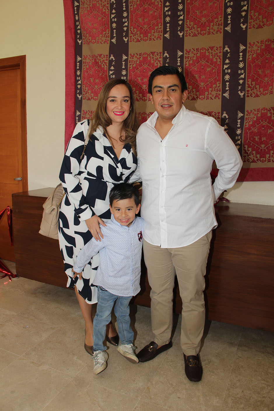 Katya Sardo, Matias de la Cruz y Allan de la Cruz.