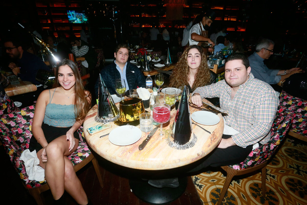 Mariana Rodríguez, Juan Pablo López, Marifer Ayala y Roberto López