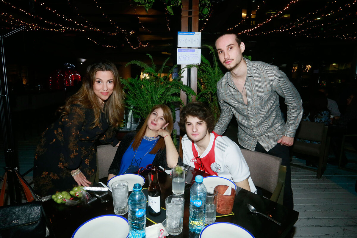 Mirthala Garza, Mayra Treviño, Andrés Gaspar Paz y Luis Garza