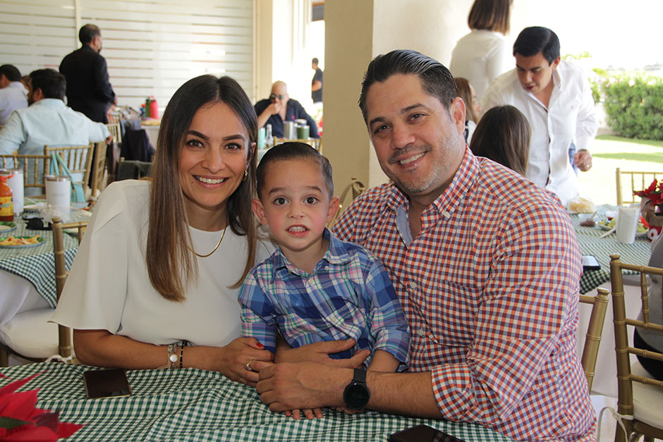 Nadia Ochoa, Ernesto del Ángel y Ernesto del Ángel.