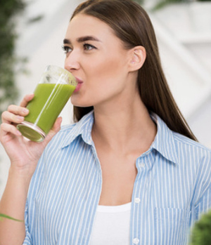 Te sugerimos 5 deliciosas opciones de jugos verdes que te ayudarán a desintoxicar tu cuerpo y recuperarte tras las fiestas (Foto: Cortesía)