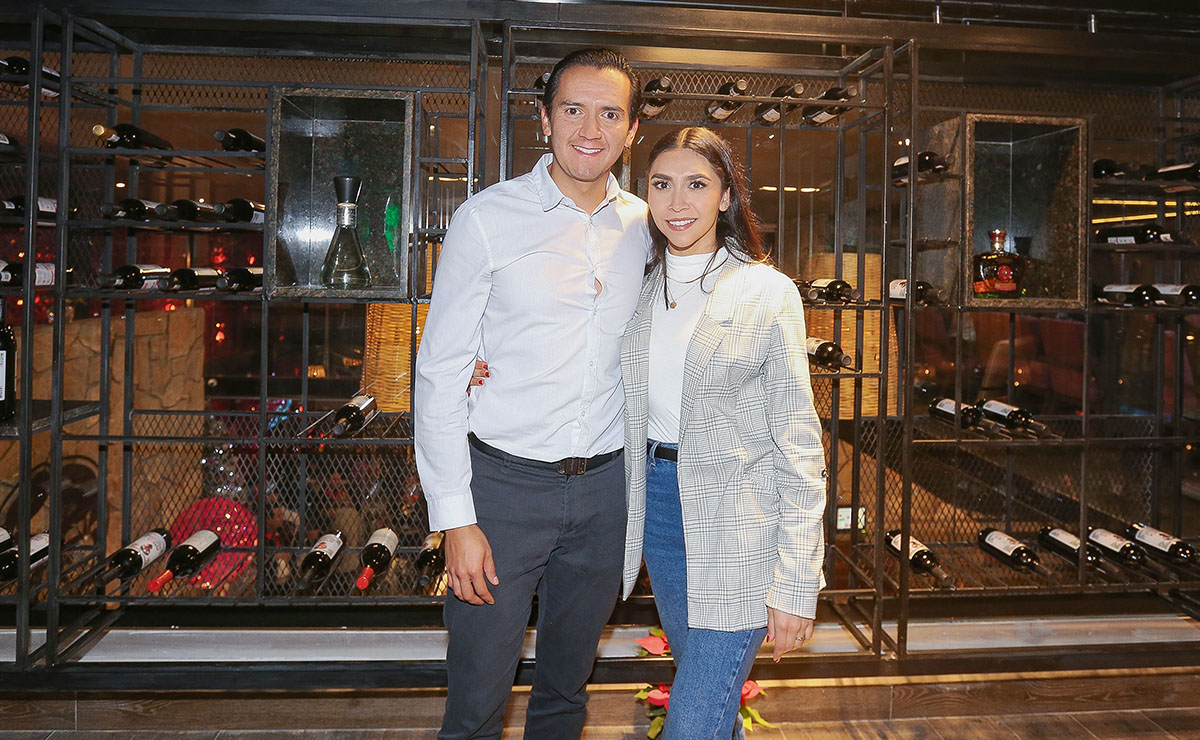 JOSÉ VILLAVICENCIO E ITZEL TORRES