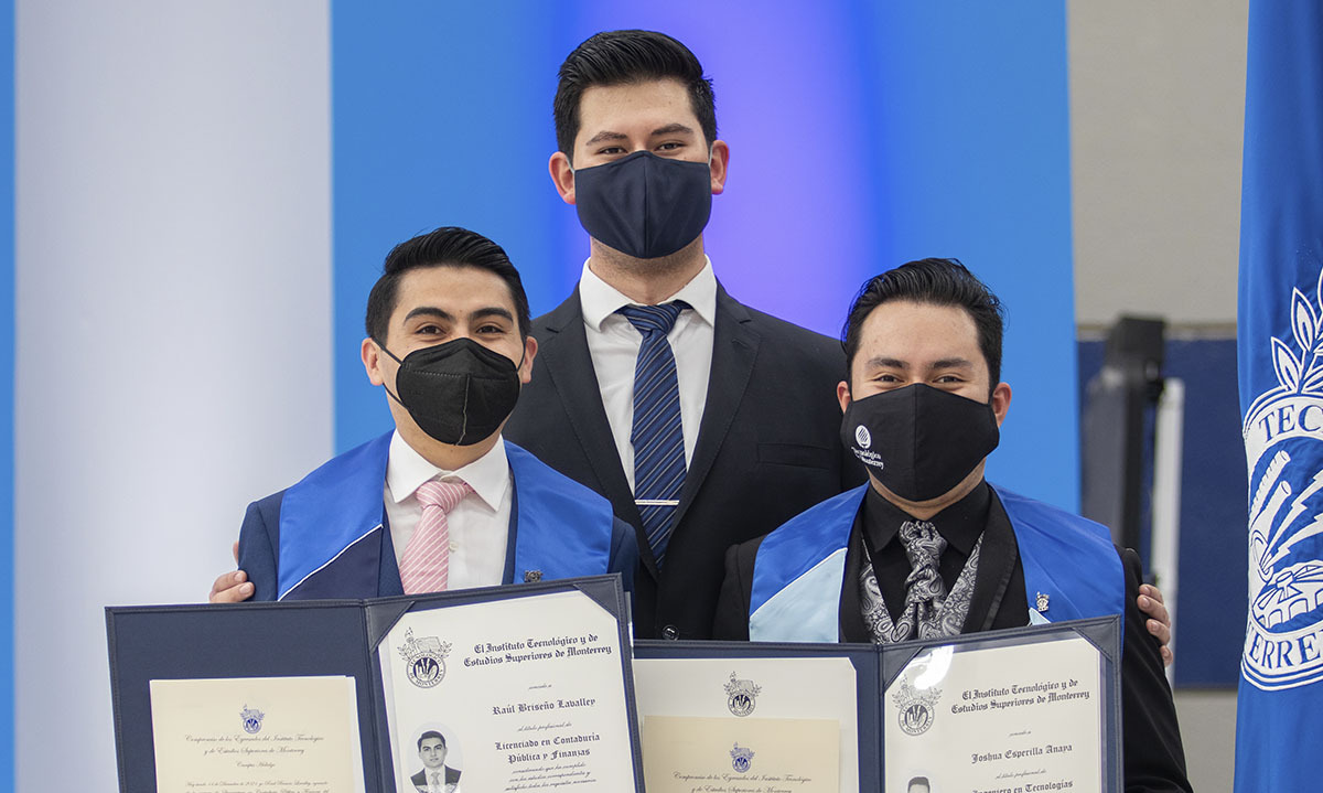 RAÚL BRISEÑO, HOMERO PÉREZ Y JOSHUA ESPERILLA