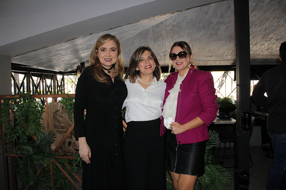 Iliana Ruizvelasco, Catalina Olea y Gaby Sánchez.