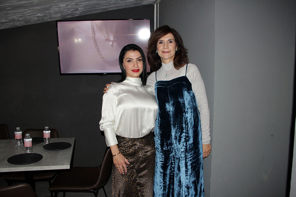 Nitzia Corona y Cecilia Alzaga.