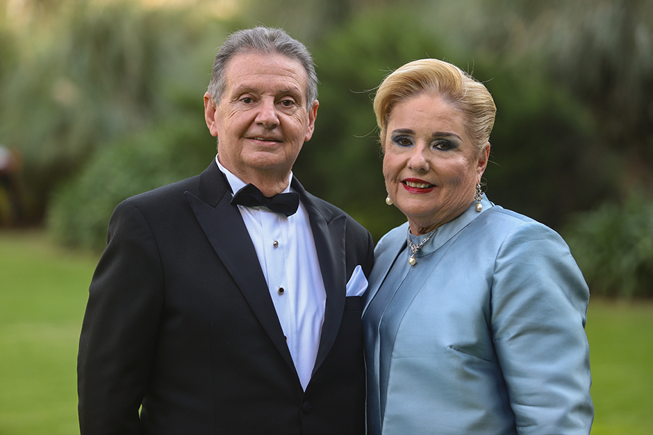 PAPÁS DEL NOVIO. Pedro Pizá y Willy Fernández