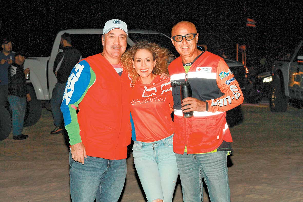 Eduardo Lacavex, Marilú Ceja y Sergio Torres / Fotos: José Chang