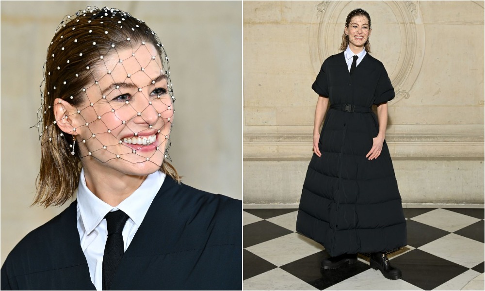 Rosamund Pike en el desfile de Dior Couture