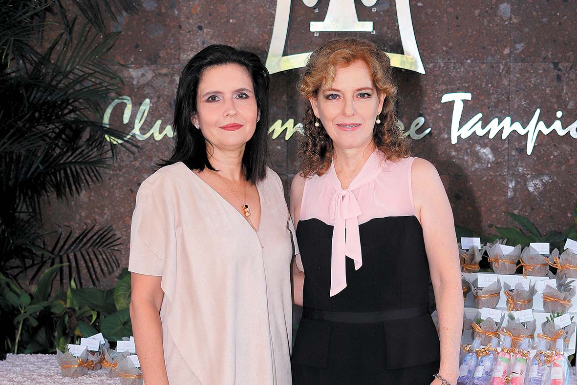 Martha Quintanilla y Renarta Bazurto / Foto: Dennis Hernández