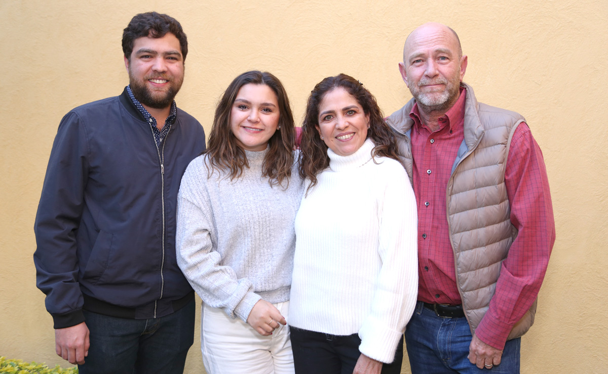 Alberto, Caro, Analibia y Alberto