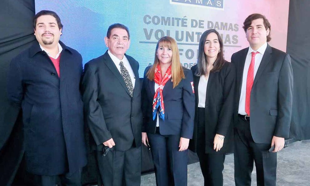 José Güitrón, Humberto Güitrón, Beatriz de Guitrón,  Mary Tere Arjona y Bernardo Güitrón