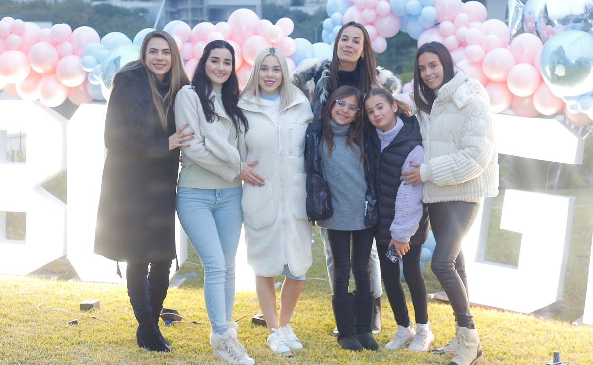 Eva Chavez, Karen Leal, Andrea Navarro, Paulina Torres, Grace Gignac, Deborah Gignac y Ana Sofia Laniado / Fotos: Daniel Saldívar