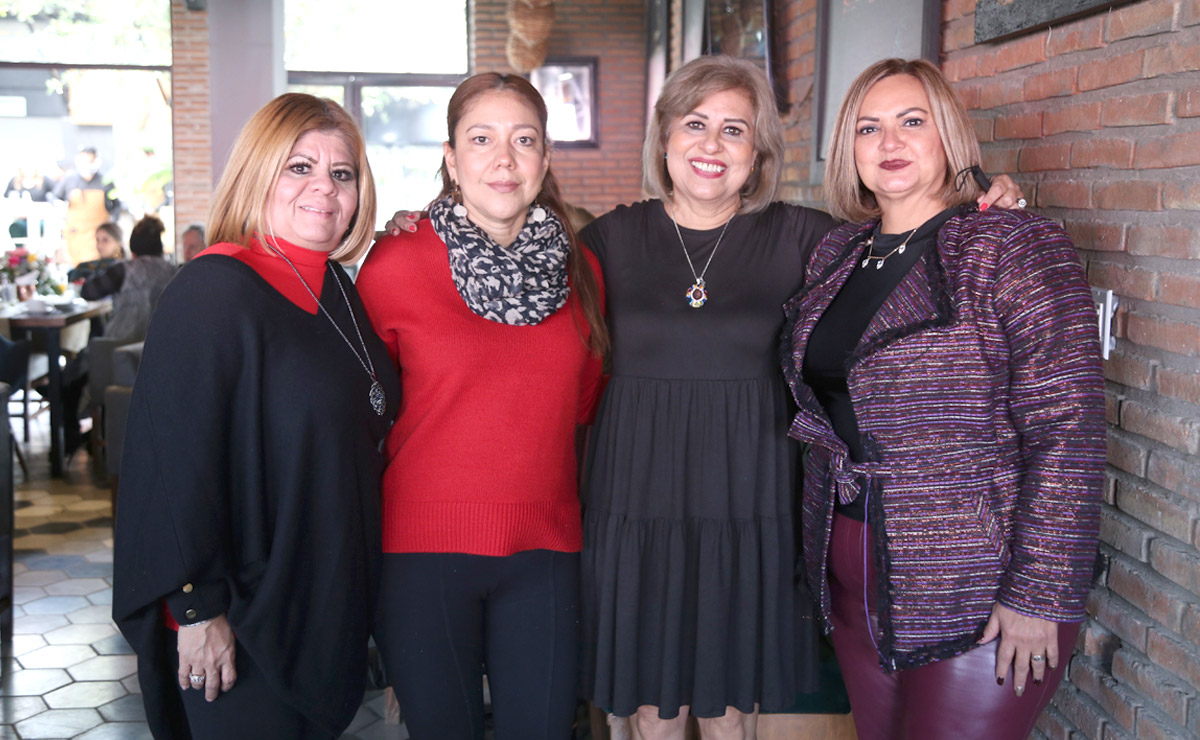 Rocío, María Esther, María Elena y Martha