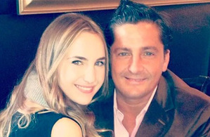 Aunque no hay muchas fotos con su papá, ambos se visitan de manera constante. (Foto: Quien)