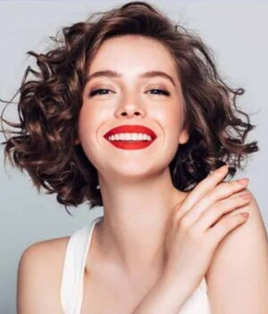Curly corto