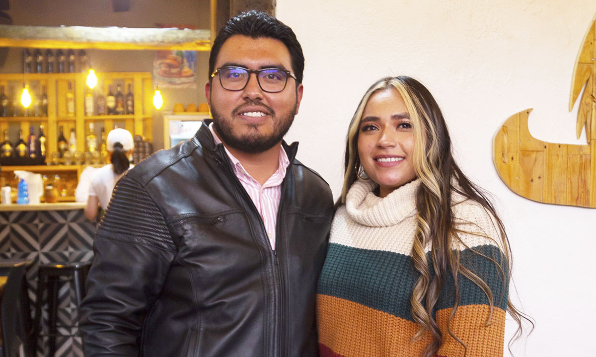 YAIR CISNEROS Y LAURA OLVERA