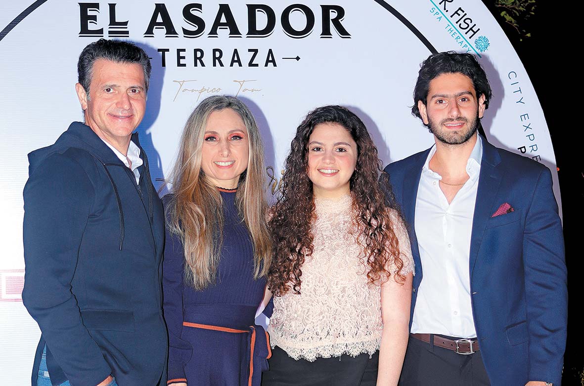 Nicolás Nader, Odette de Nader, Odette Nader y Nico Nader / Foto: Dennis Hernández