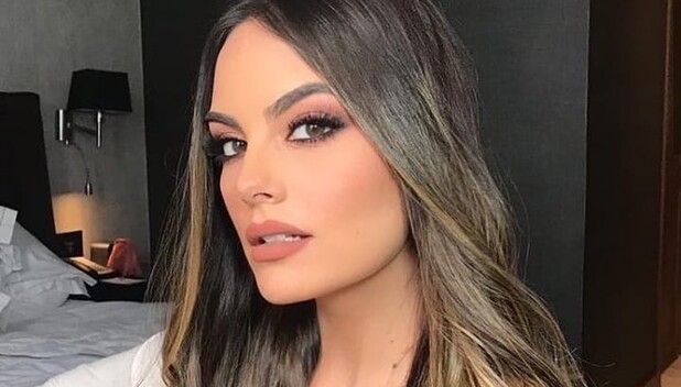 Ximena Navarrete y su hija presentes en Miss Universo 2021. (Foto: Instagram).