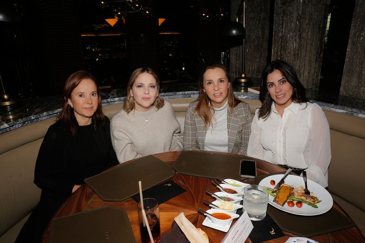 Ana Catalina Galán, Yamile Kuri, Cecilia Guerra y Magda Hernández de Lozano
