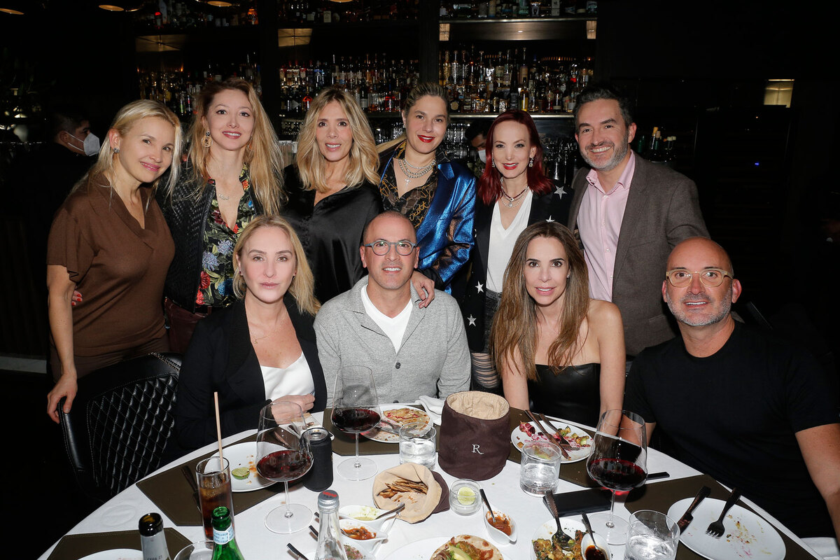 Laura González, Adriana Santos, susana Altamirano, Liliana Sada, Mónica García de Moyeda, Luis Guajardo, Marisol Torre, Manuel Lasheras, Alejandra Gar