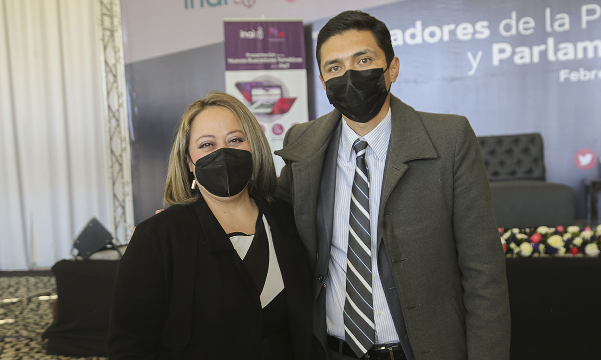 CITLALI LARA FUENTES Y ALEJANDRO MALDONADO