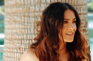 Salma Hayek presume el bikini más irresistible como una sirena (Foto: Instagram)