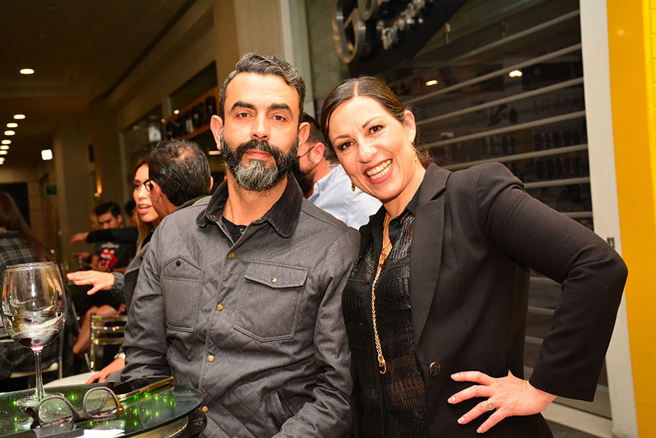 Alejandro Urbina y Katerine Berguengruen