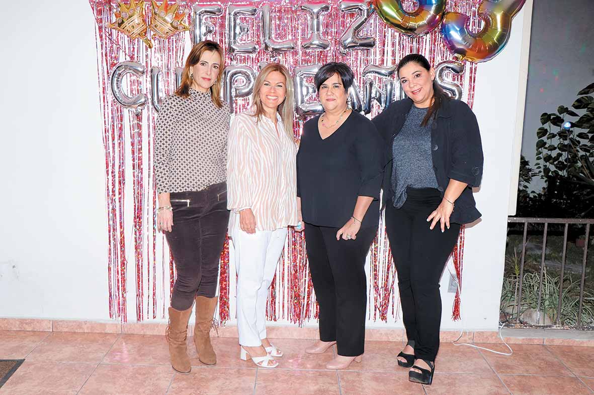 Lety Williams, Soraya de Martínez, Olivia de Castillo e Irene de Sabido / Foto: Dennis Hernández