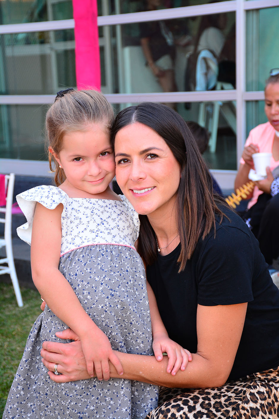 Lorenza Mojica y María González Luna