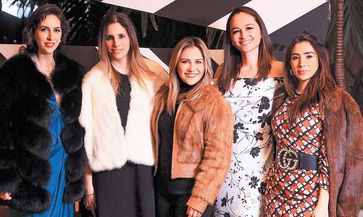 Yanina Barrera, Mariana Mina, Karina Elizondo, Caro Garibaldi y Mariana Conde / Foto: José Chang