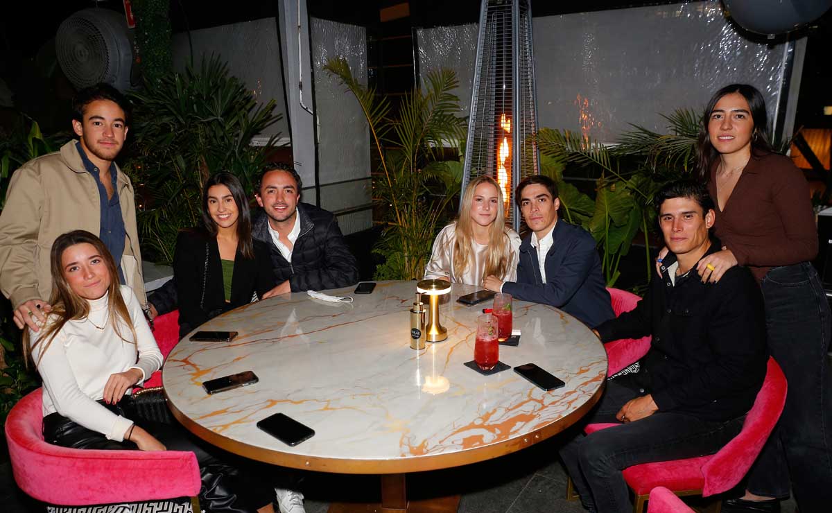 Guillermo Baeza, Camila Hernandez, Andrea Martínez, Andrés Corral, Manuela Jáuregui, Fernando González, Luis Terrazas y Andrea García / Fotos: Omar Va