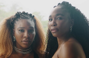 Venus y Serena Williams inmortalizan el clásico traje de baño cut-out (Foto: Instagram)