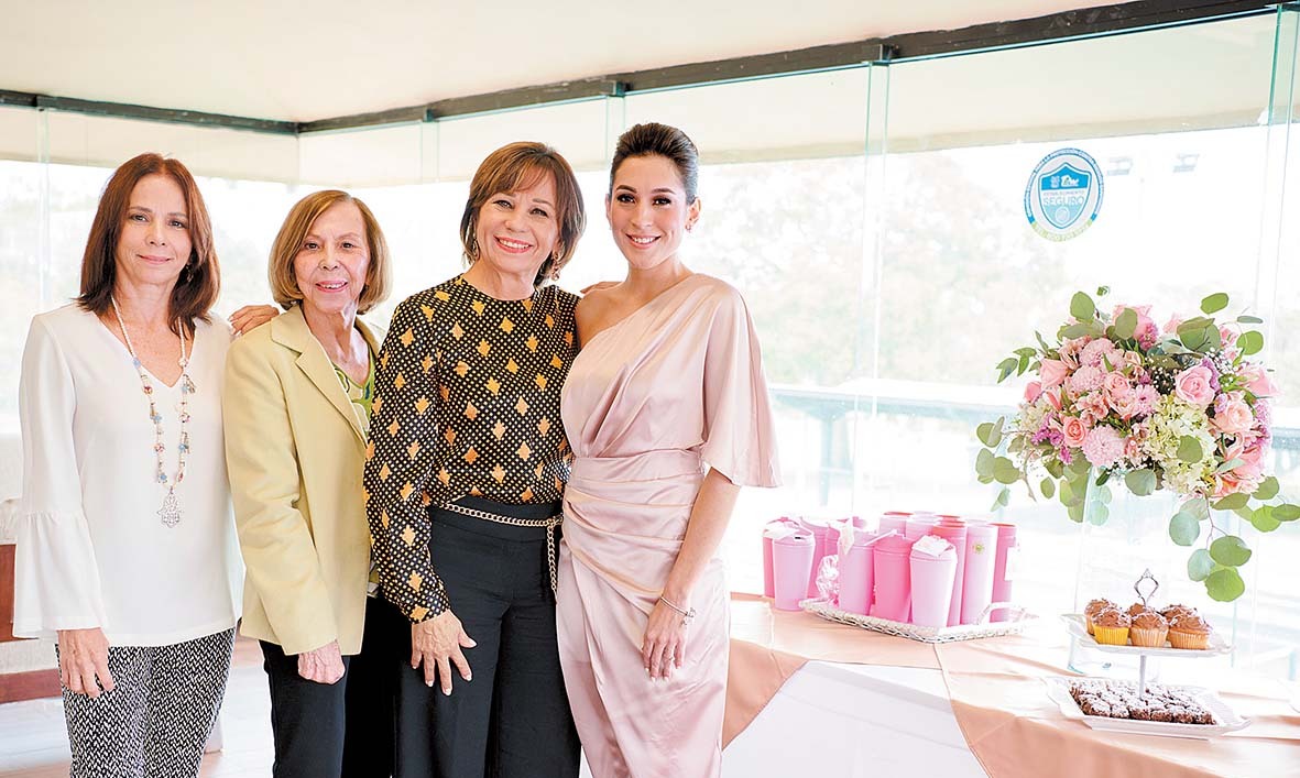 Martha Ramírez de Alba Aldape, Juana Aldape, María Eugenia Ramírez de Alba y Gaby Márquez/ Foto: Pildorín