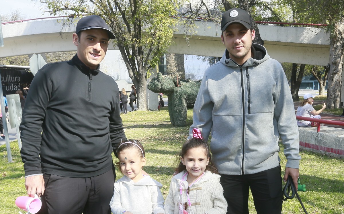 Alejandro Maiz, Celina Maiz, Gina González y Juan Carlos Maiz.