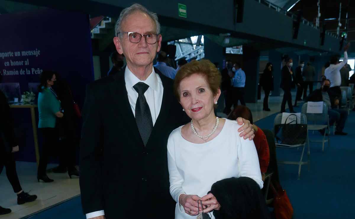 Carlos Mijares y Nola Elizondo de Mijares / Fotos: Antonio Mireles