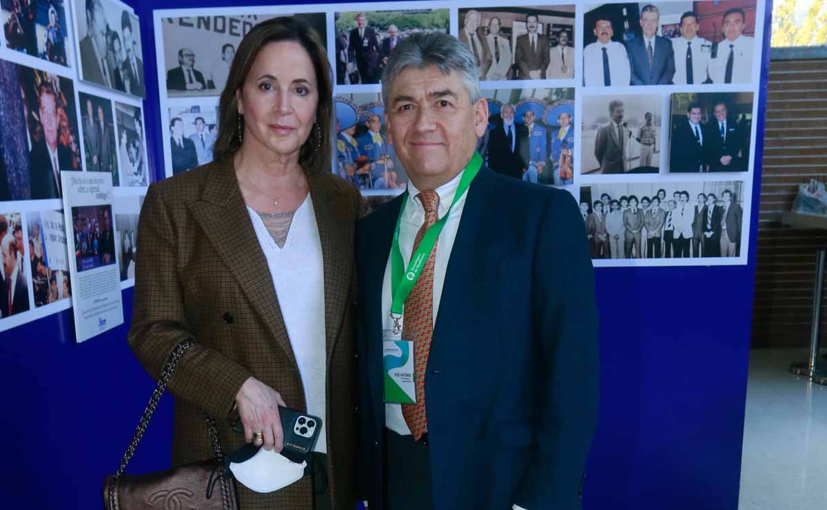 Eva Garza Laguera de Fernández y José Antonio Fernández / Fotos: Antonio Mireles