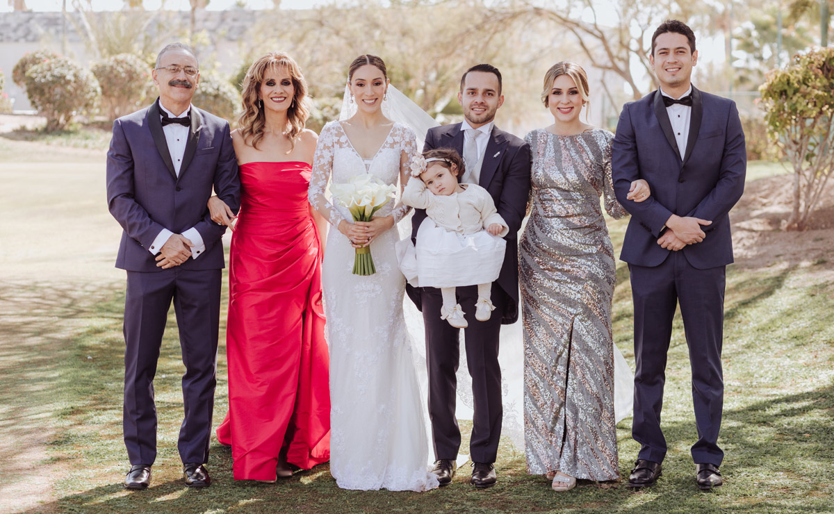 Familia de la novia. Raymundo, Nora, Andrea, Christian, Anny, Roberto y Regina
