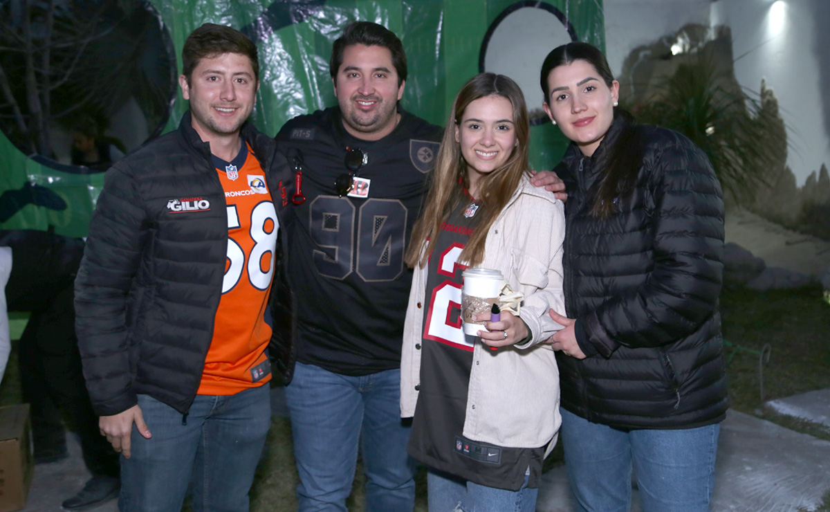 Sergio, Jorge, Mariángel y Nani