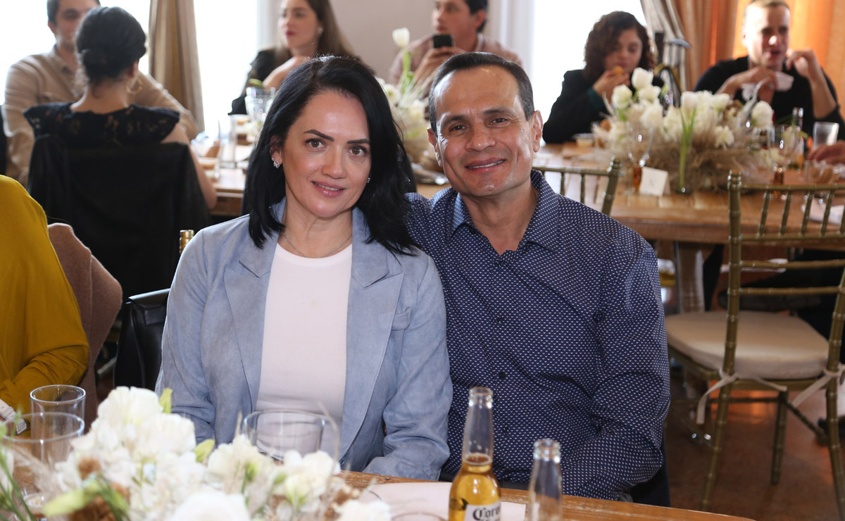 Yadira y Víctor