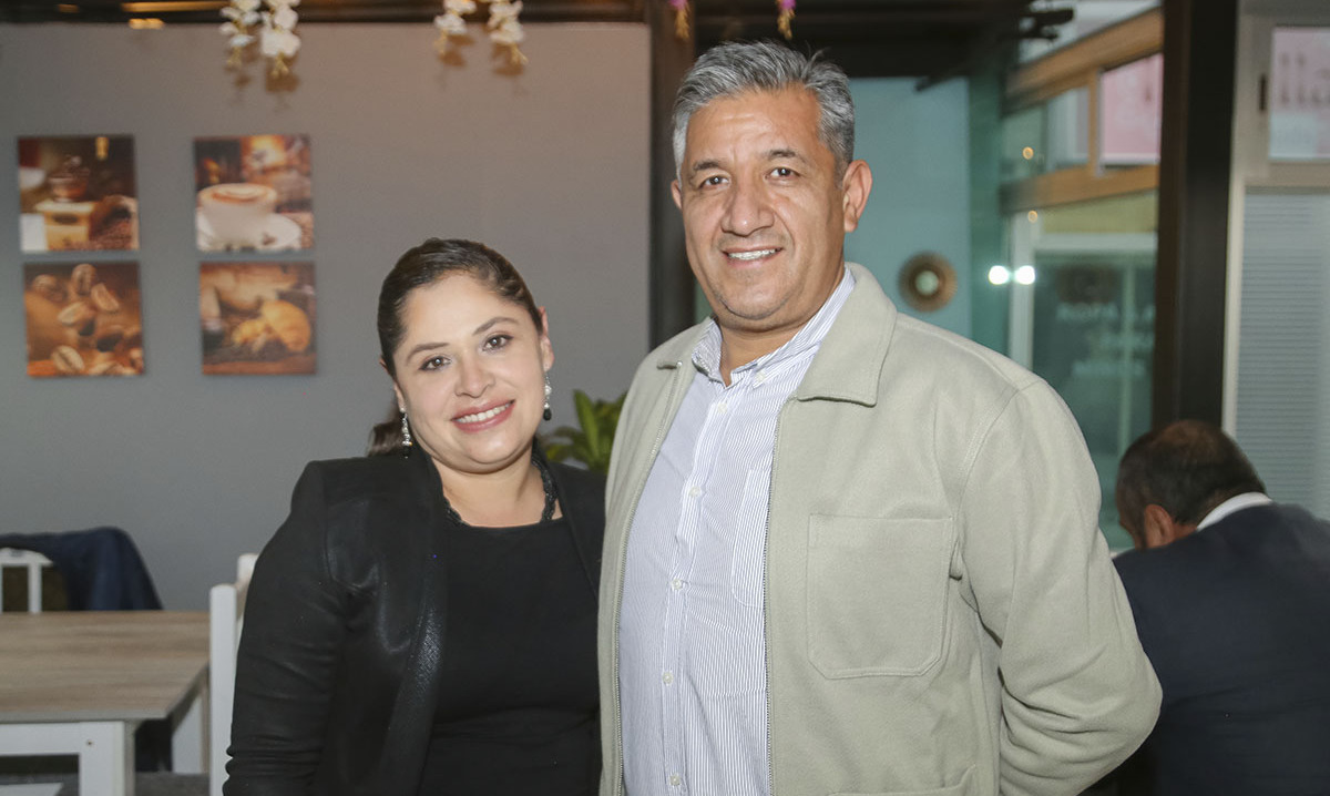BRENDA TREJO Y OSCAR LUGO