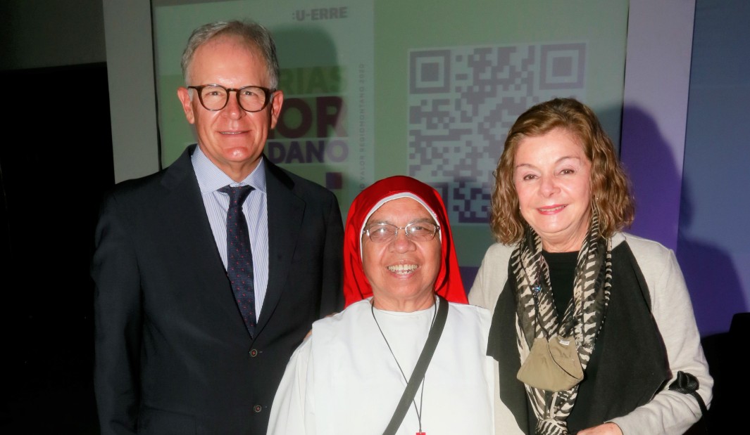 Ángel Cassan, Anastacia Jaramillo y Lily Navarro