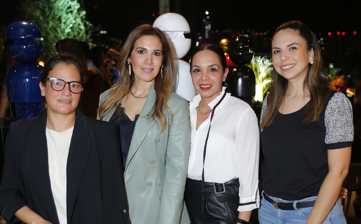 Gaby Ruiz, Margarita Fernandez, Marcela Hernandez y Osiris Garza