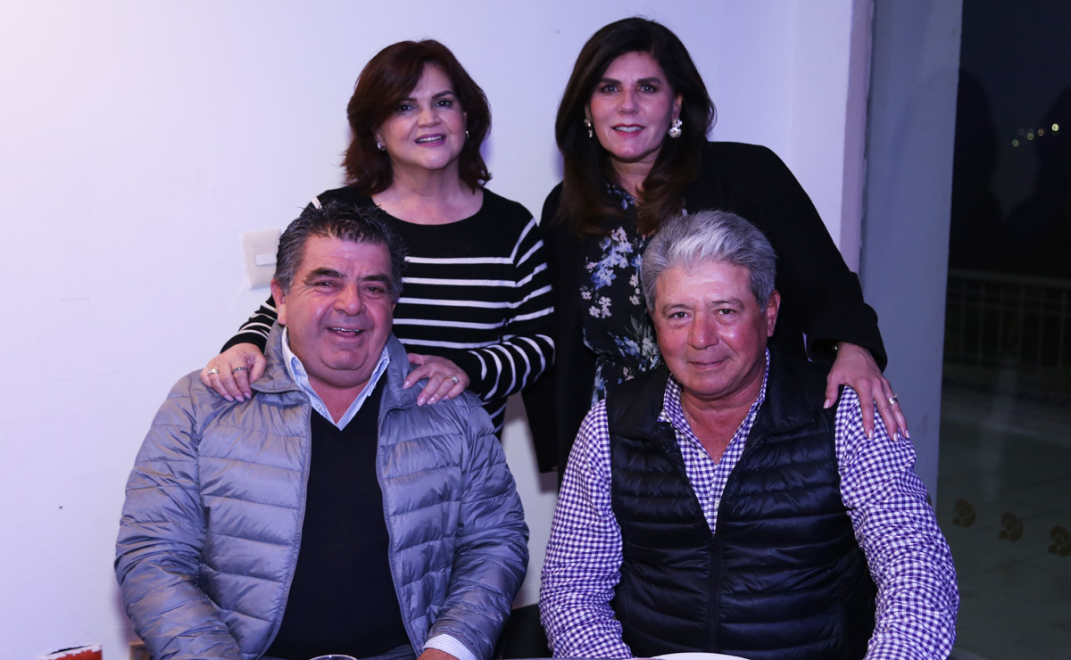 Anabel, Lorena, Arturo y Memo