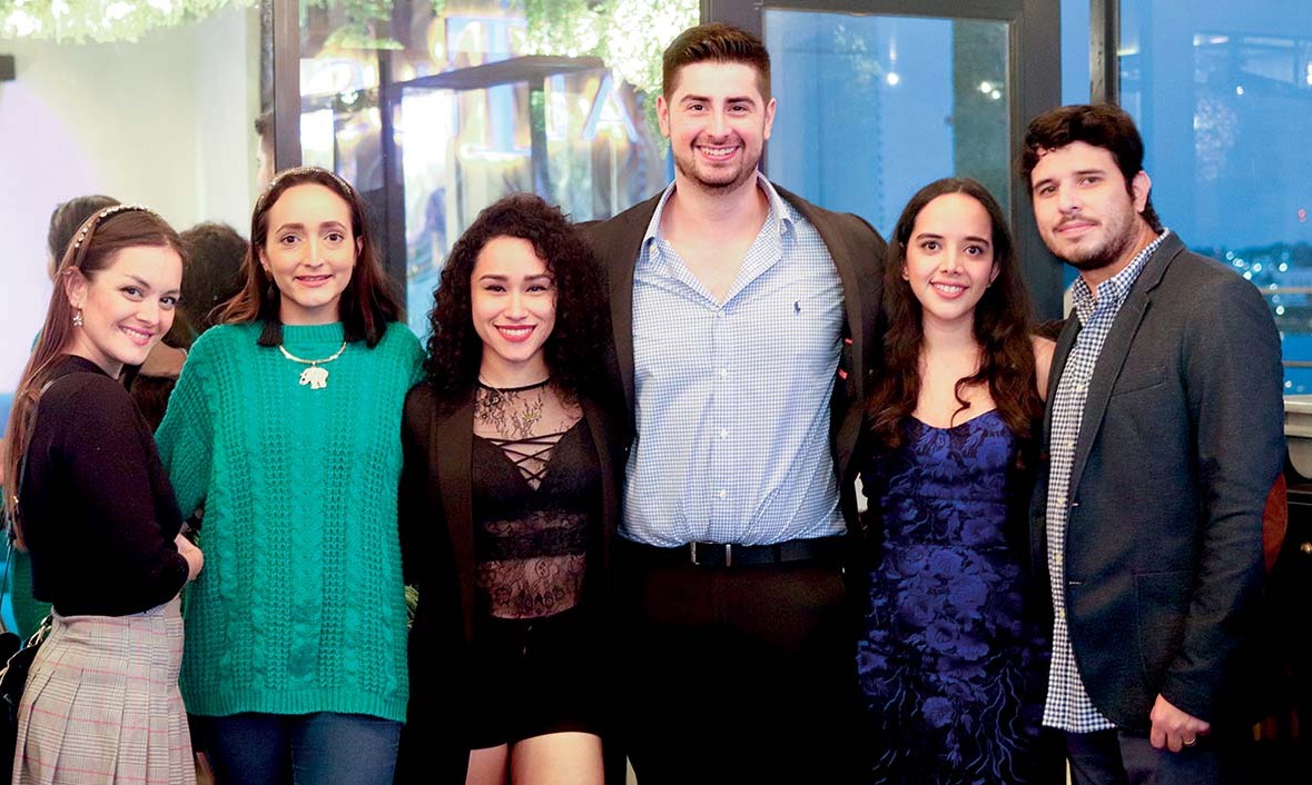 Isa Astaburuaga, Gina Fernández, Arely Lugo, Manolo Fernández, Ana Espinosa y Edgar Elizondo / Foto: Dennis Hernández