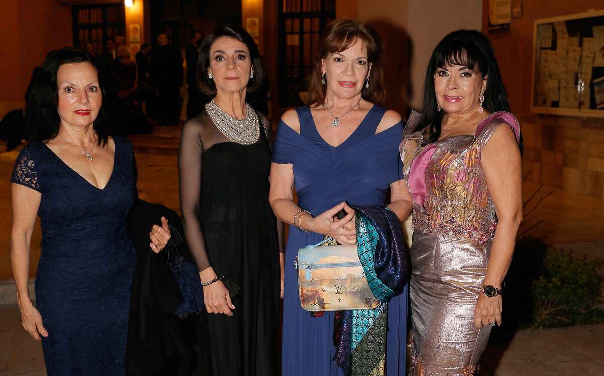 Alejandra Ibarra, Isabel Mijares, Norma Benavides e Irma Villarreal