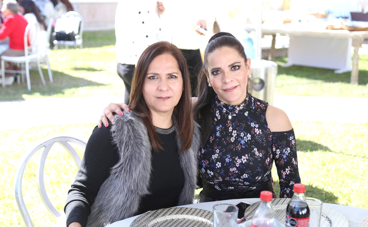 Ana Claudia y Rosa Velia