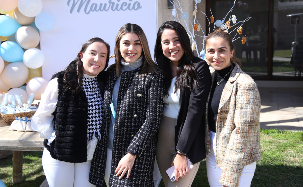 Andrea, Mireya, Paola y Valeria