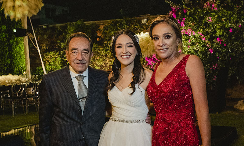 Antonio Fernández,  Marcela Molina y la novia